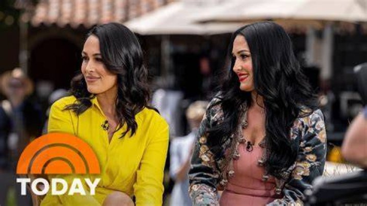 Nikki & Brie Garcia Talk New Names After Dropping ‘Bella’ – Hollywood Life