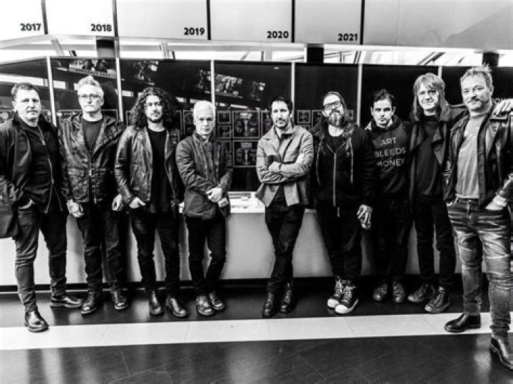 Nine Inch Nails Reunite With Former Members For Epic Hometown Performance: Watch