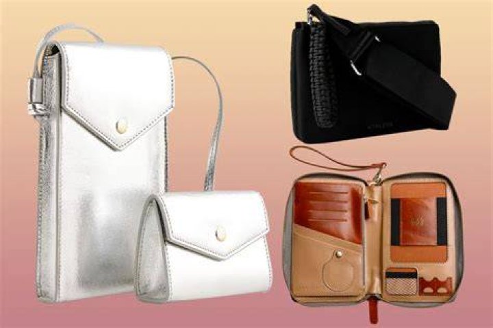 Our Favorite Crossbody Phone Purses of 2024 – Hollywood Life Reviews – Hollywood Life