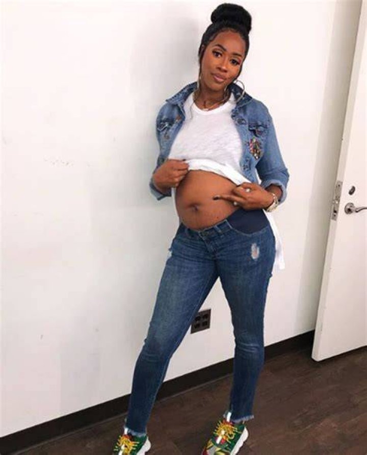 Remy Ma’s Baby Bump Is Out On Display In New Pregnancy Pics – Hollywood Life