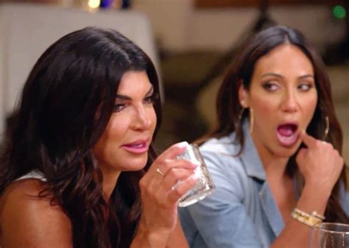 ‘RHONJ’: Gia Giudice Tells Mom Teresa To Apologize To Jackie After Spreading ‘Sh****’ Cheating Rumor