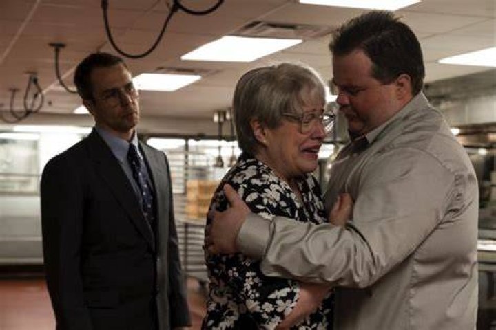 ‘Richard Jewell’s Paul Walter Hauser Discusses The Film: Interview – Hollywood Life