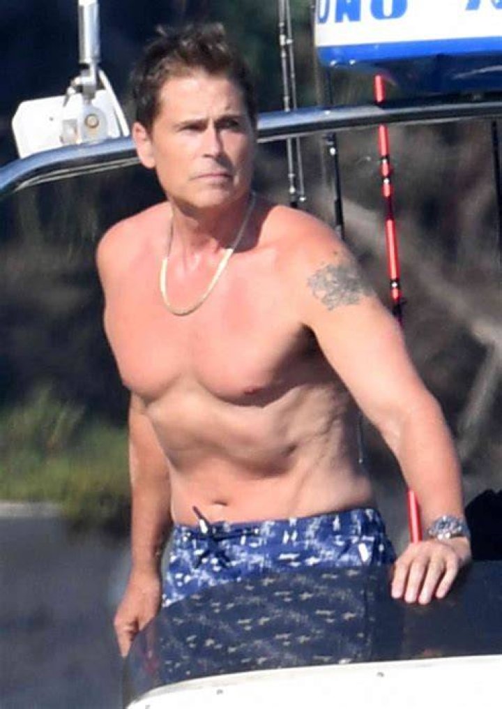 Rob Lowe, 57, Goes Shirtless For Paddleboarding Excursion In Santa Barbara – Photo
