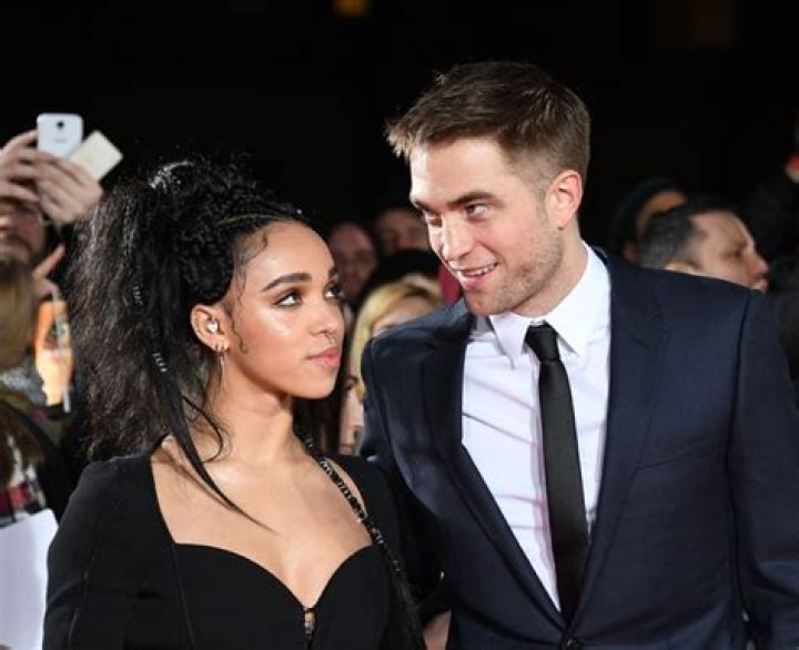 Robert Pattinson & FKA Twigs — PICS