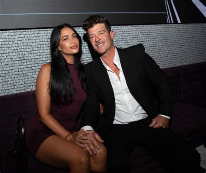Robin Thicke’s Girlfriend April Geary Secretly Pregnant Again Only 5 Months After Giving Birth