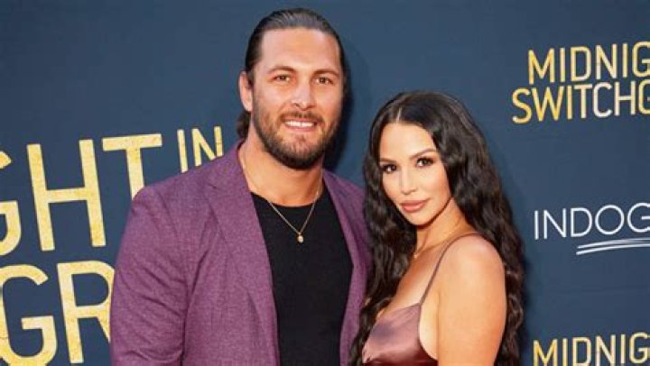 Scheana Shay Confirms She’s Engaged With First Proposal Photo – Hollywood Life