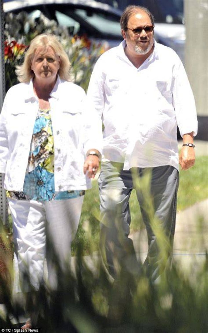 Scott Disick’s Father Dead — Dad Dies 3 Months After Mother’s Death – Hollywood Life