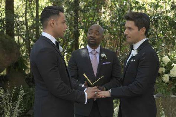 Season 4, Episode 18 – Hollywood Life