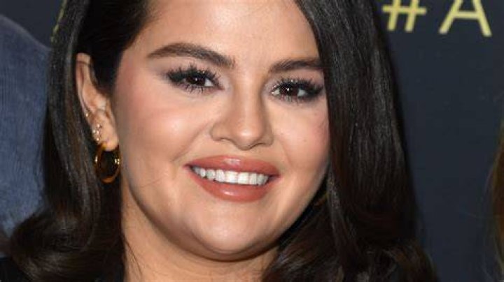 Selena Gomez Admits She Hasn’t Been On The Internet In 4 Years: I’m ‘Happier’