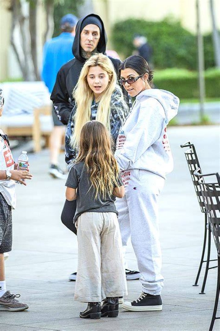 Shanna Moakler Shades Kourtney Kardashian About Her Kids: Photos – Hollywood Life
