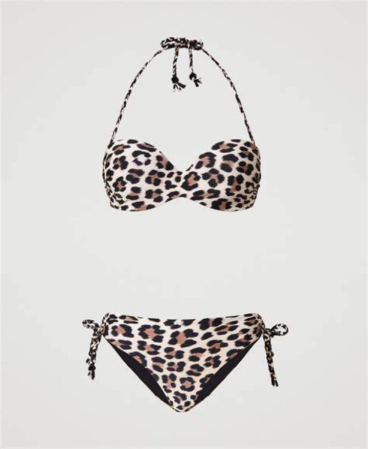 Sofia Richie Slays In Animal Print Bikini While Sunbathing By The Pool — Pic