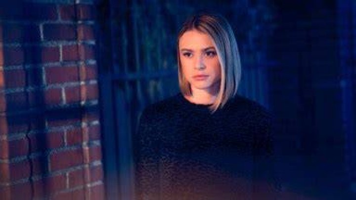 Taylor & Alison Scoop From Hayley Erin – Hollywood Life
