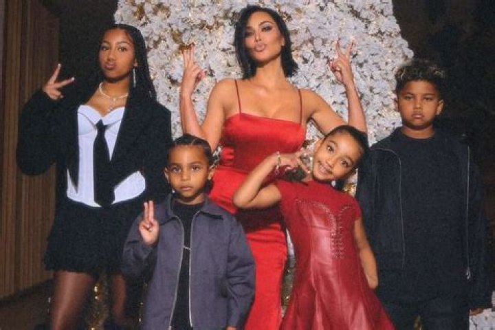‘The Kardashians’ Premiere: Photos Of Kim Kardashian, Pete Davidson & More
