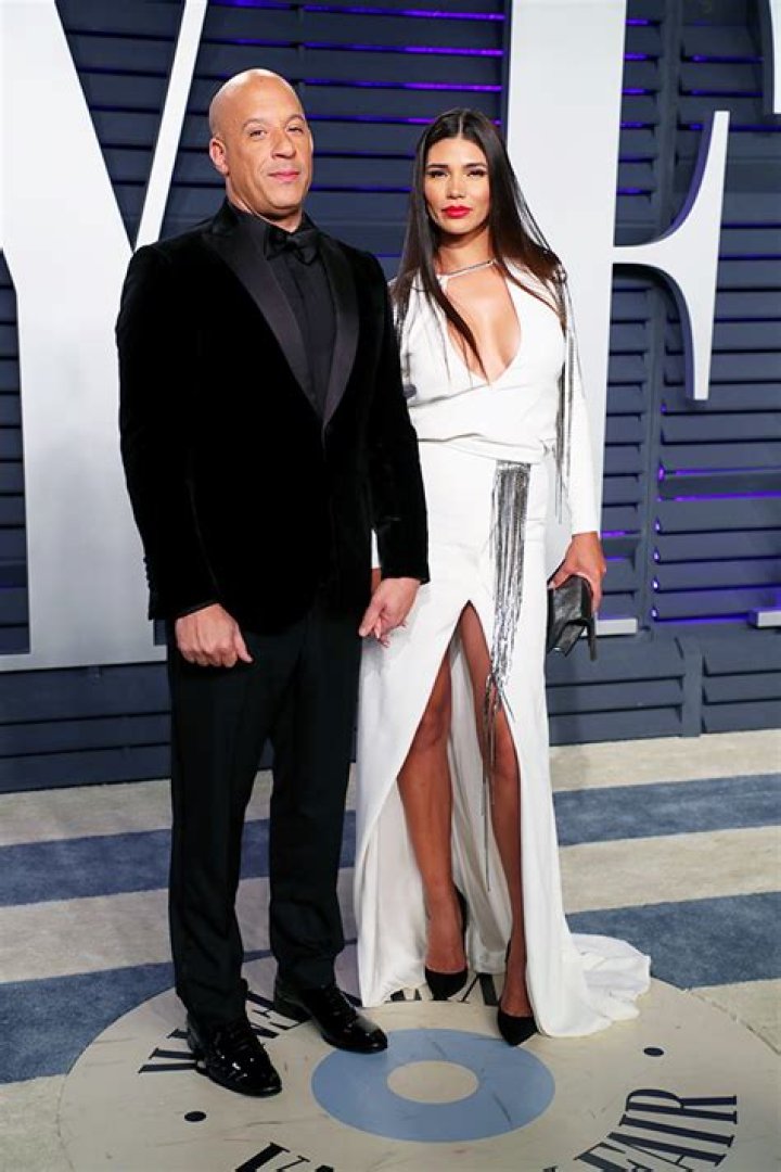 They Have A ‘Loving’ Relationship – Hollywood Life