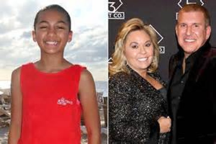 Todd Chrisley Defends Biracial Granddaughter Chloe Against Troll – Hollywood Life