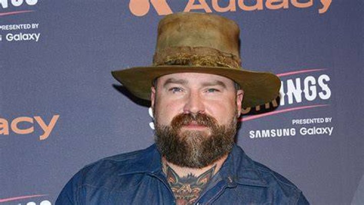 Zac Brown & Kelly Yazdi Divorcing After 4 Months of Marriage – Hollywood Life